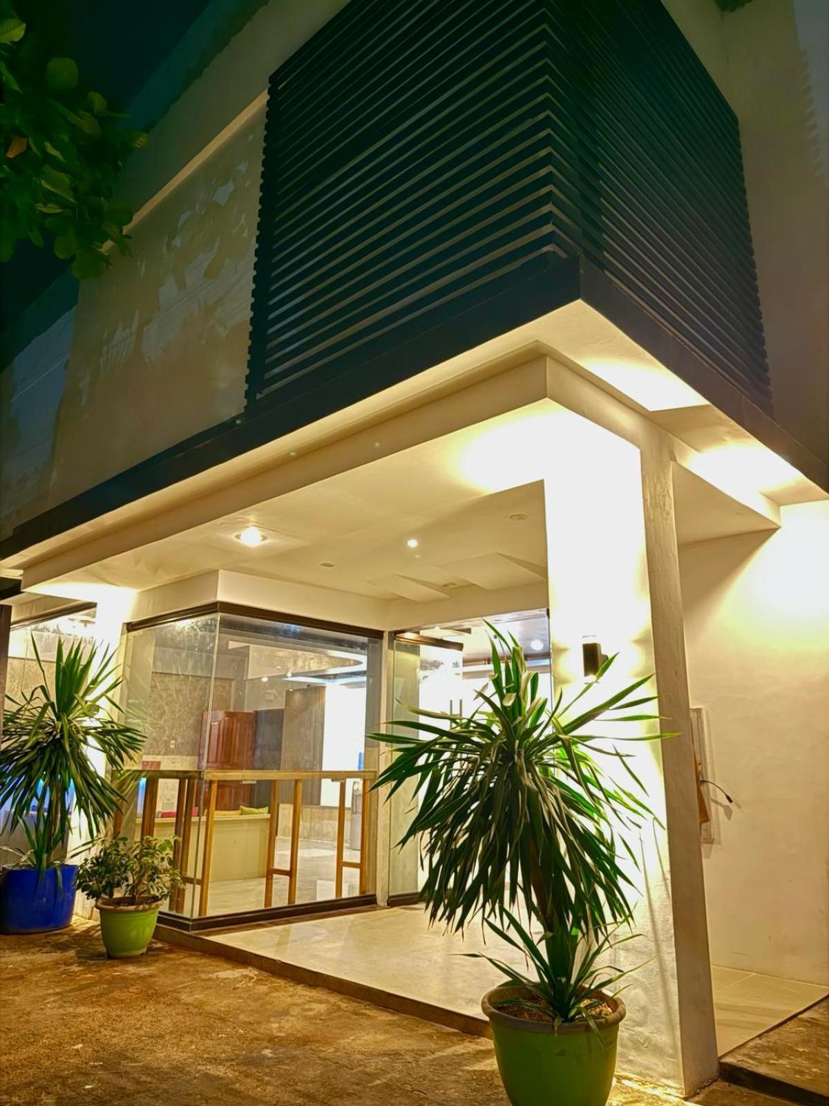 Goofy Ants Hostel Puerto Princesa Εξωτερικό φωτογραφία