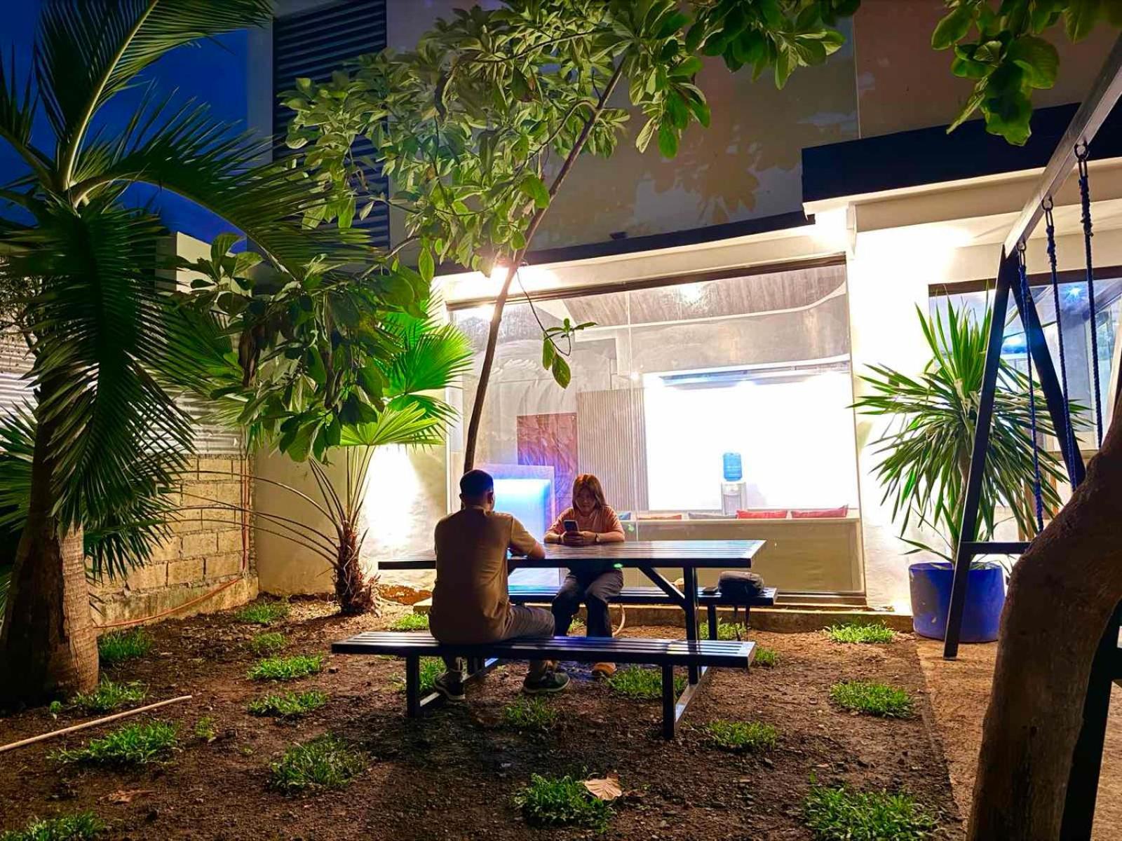 Goofy Ants Hostel Puerto Princesa Εξωτερικό φωτογραφία